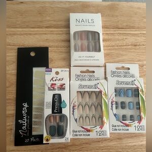 5 Packs of assorted nails